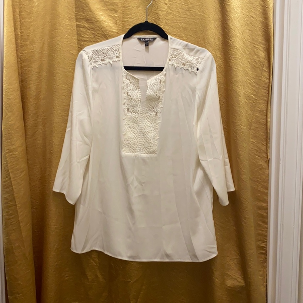 Express 3/4 sleeve white blouse (Large)